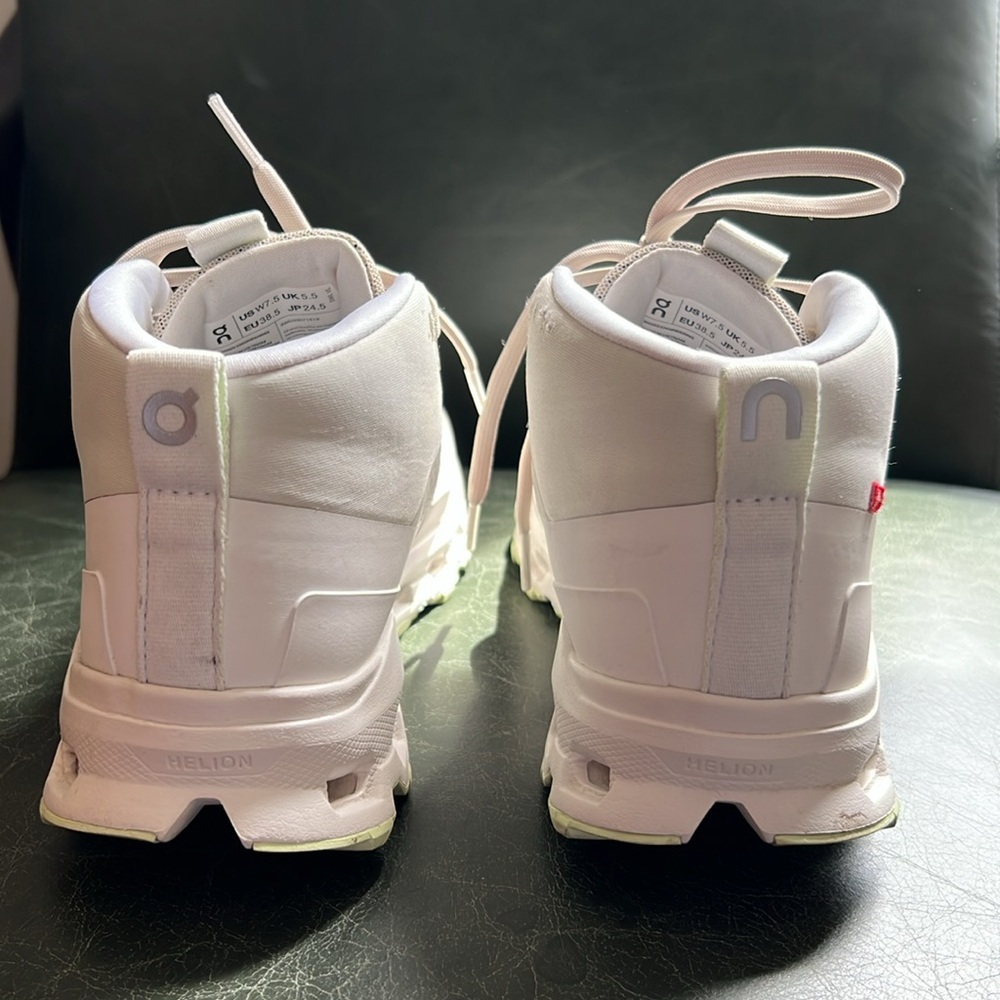 On Cloudroam Waterproof Women's Trail Shoes - Picture 5 of 14